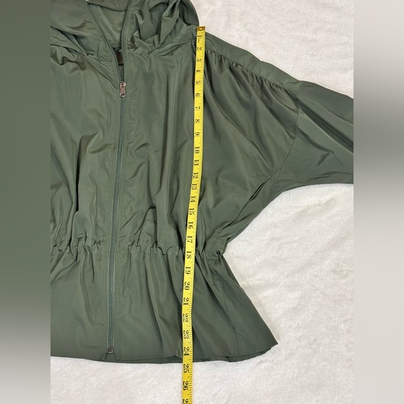 CALIA by Carrie Underwood Green Anywhere Jacket Size Medium - Picture 9 of 9